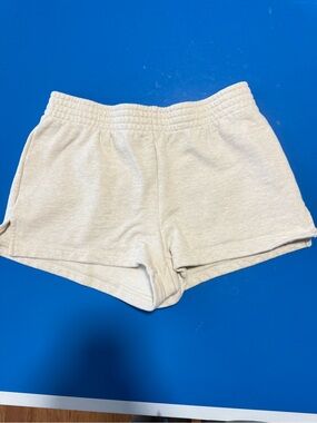 Aritzia Women's TNA Extra Fleece Perfect Shorts. Size XS. Excellent Condition.